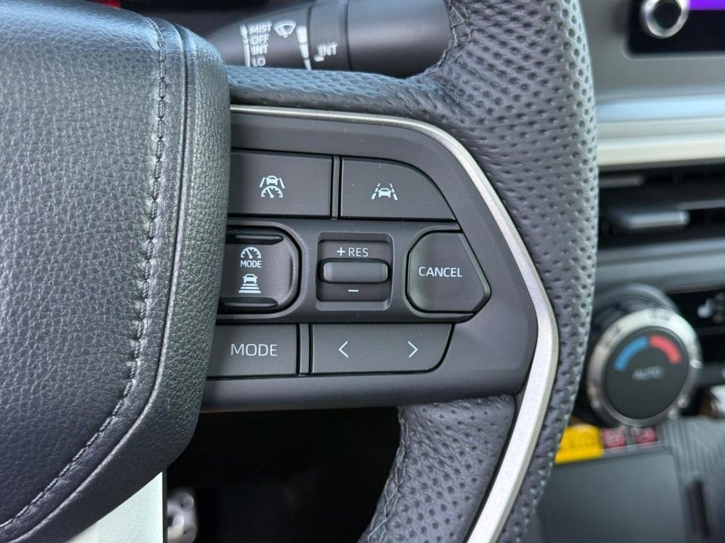 2025 Toyota Tacoma TRD Sport - Photo 15