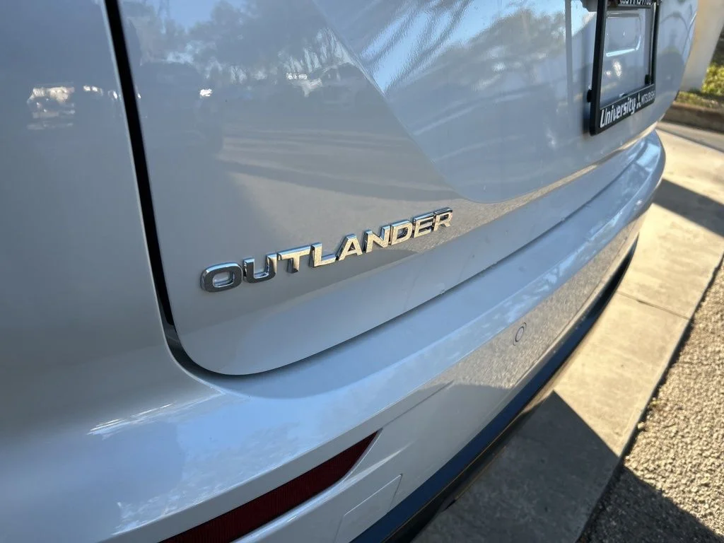 2025 Mitsubishi Outlander Plug-in Hybrid SEL Black Edition - Photo 19