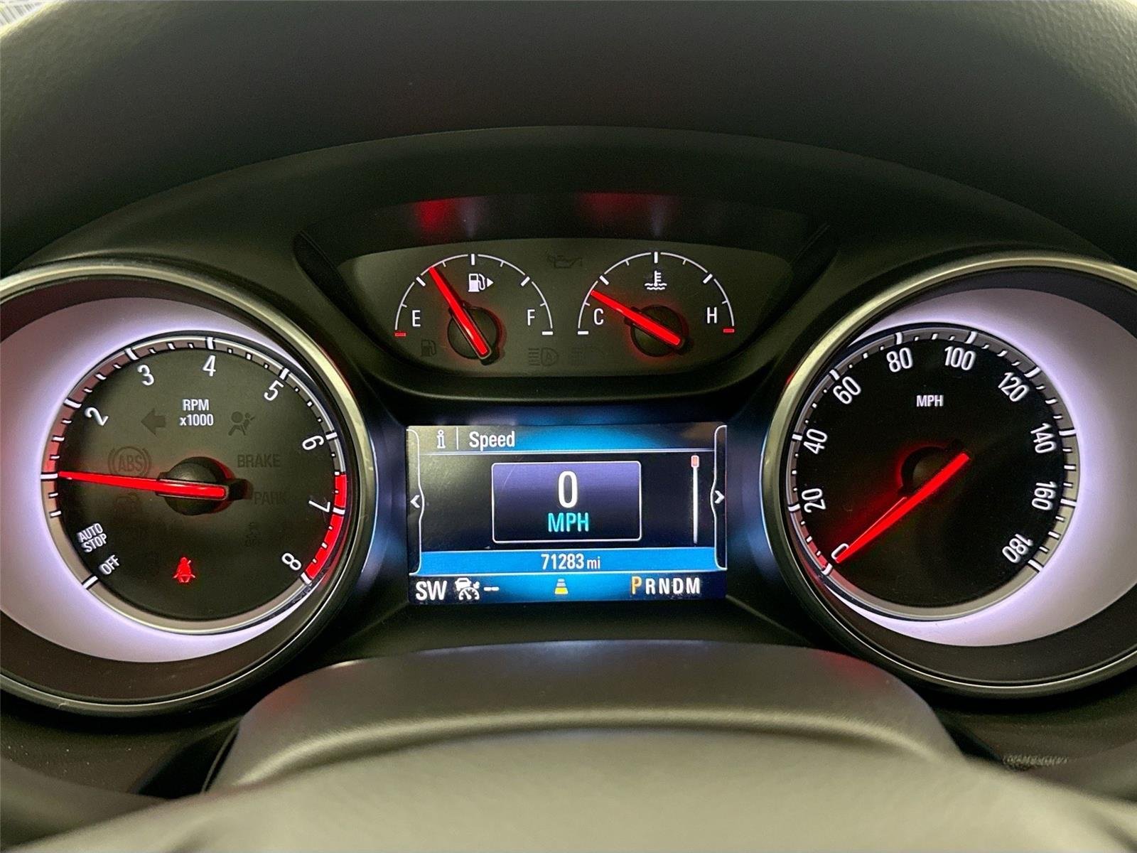 Used 2018 White Frost Tricoat Buick Essence image 22