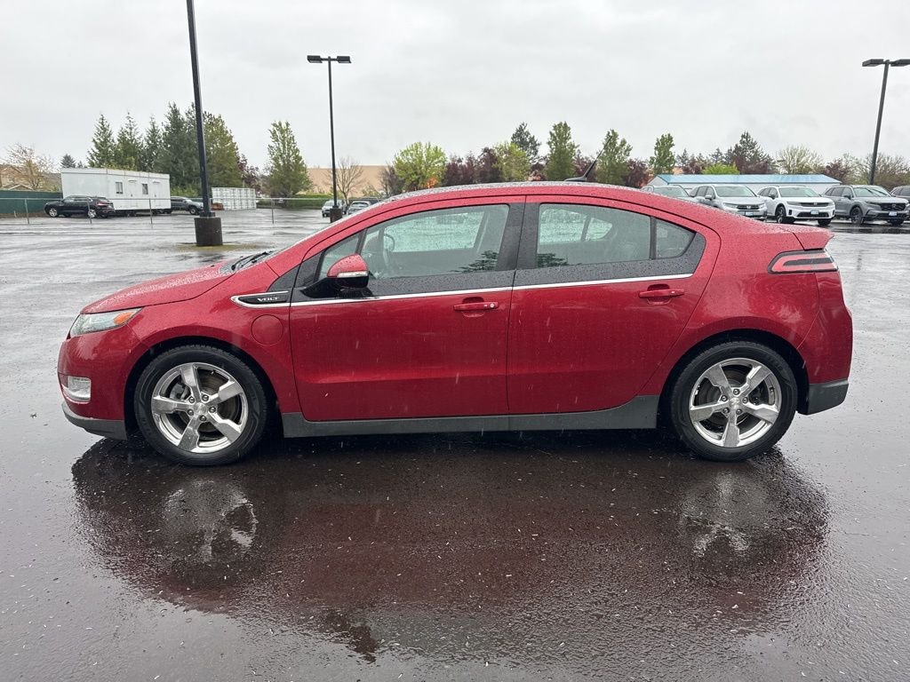 Used 2012 Crystal Red Tintcoat Chevrolet Base image 3