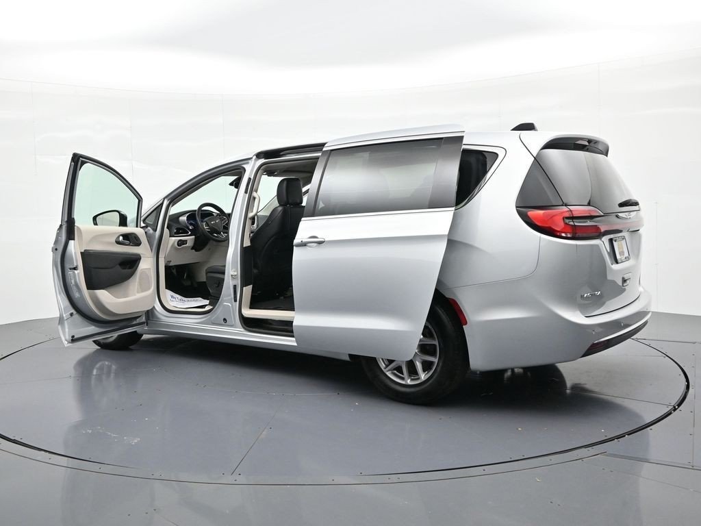 Used 2024 Silver Mist Clearcoat Chrysler Touring L FWD image 25