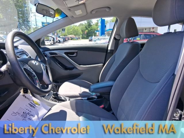 Used 2016  Hyundai SE image 30