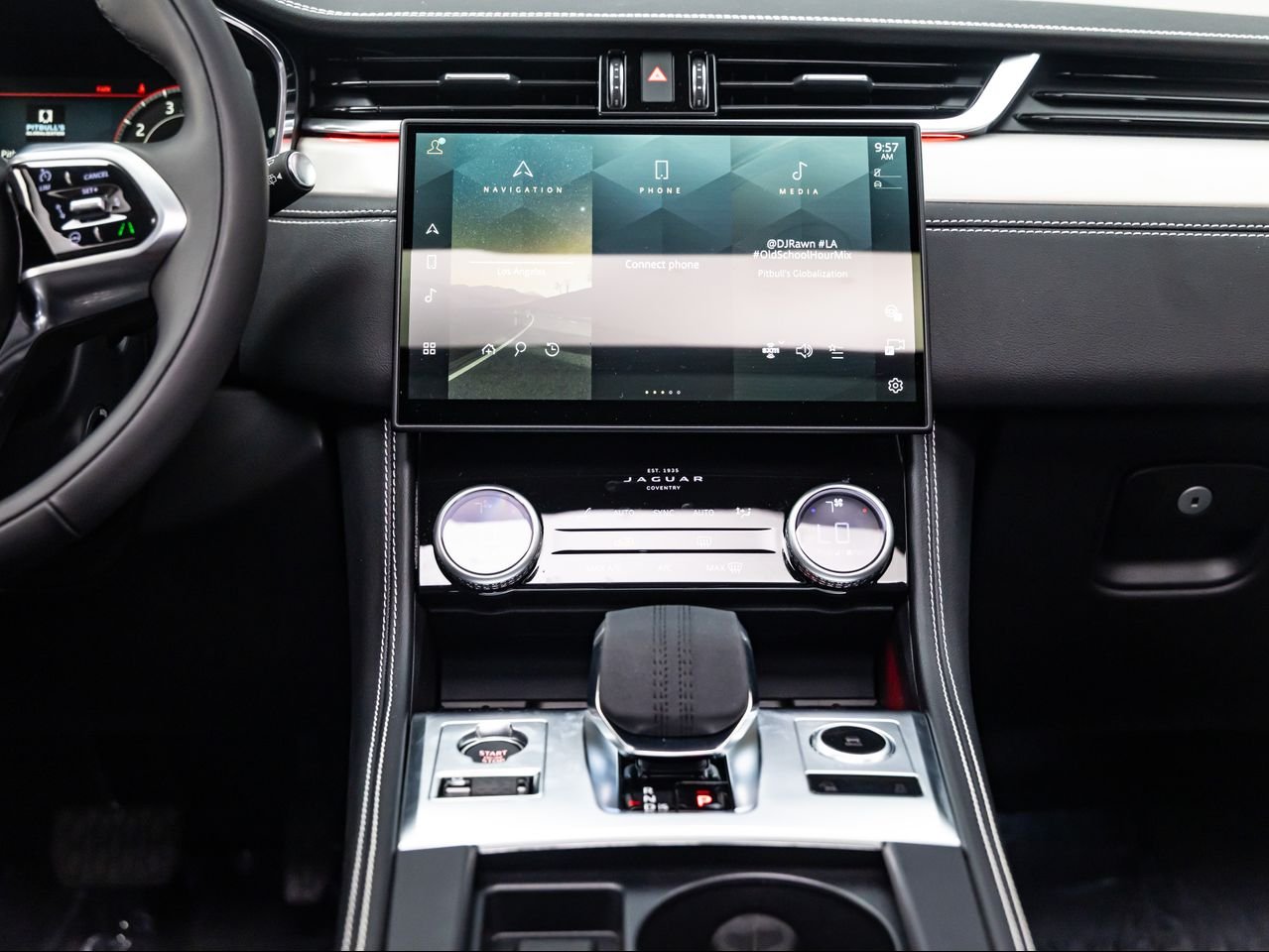 2026 Jaguar F-Pace R-Dynamic S - Photo 31