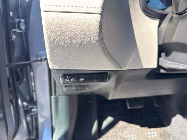 Certified Used 2025 Celestite Toyota L image 20