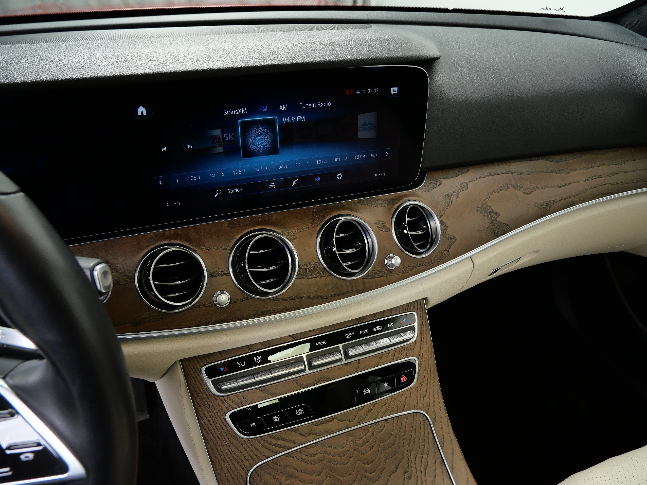 Used 2021 designo Cardinal Red Metallic Mercedes-Benz E 350 image 19