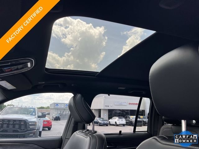 Used 2025 Silver Jeep Limited image 31
