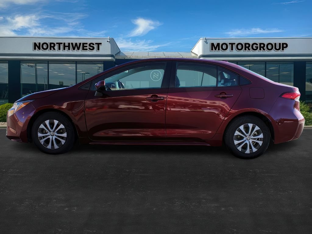 2022 Toyota Corolla Hybrid LE photo 4