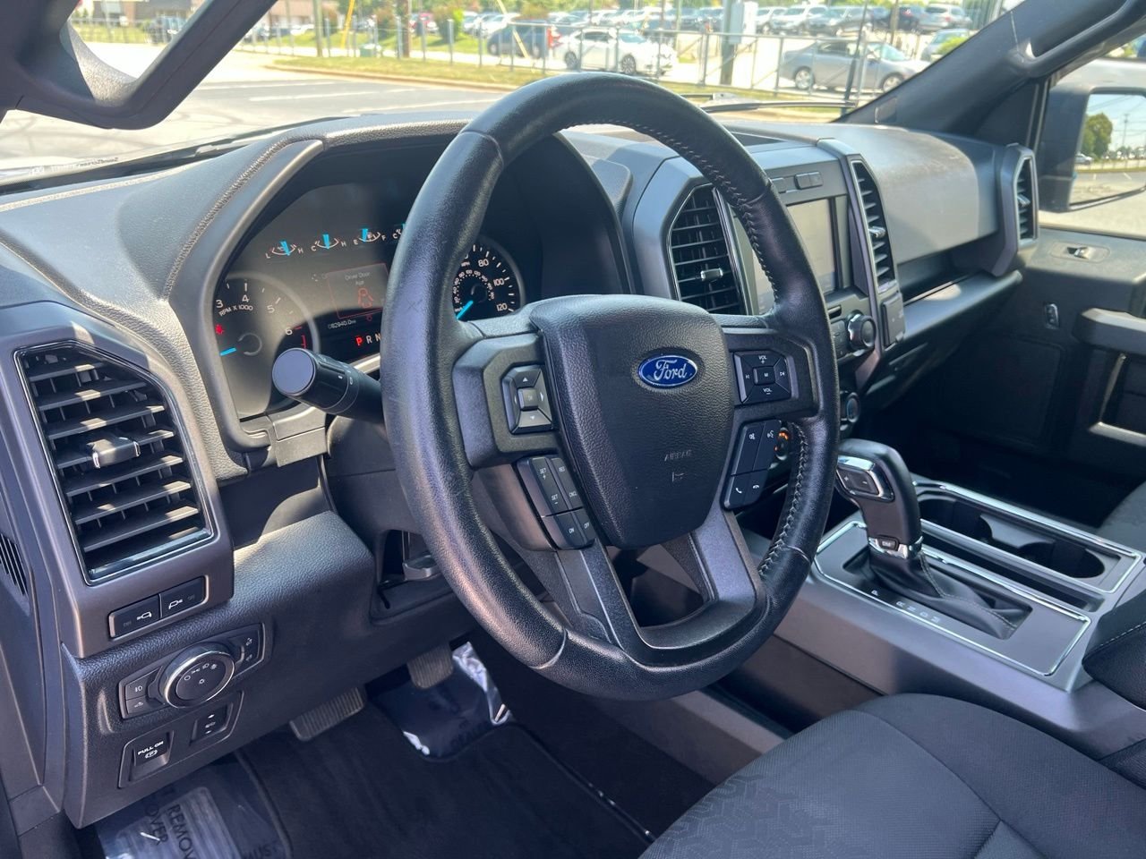 Used 2019 Blue Ford XLT image 16