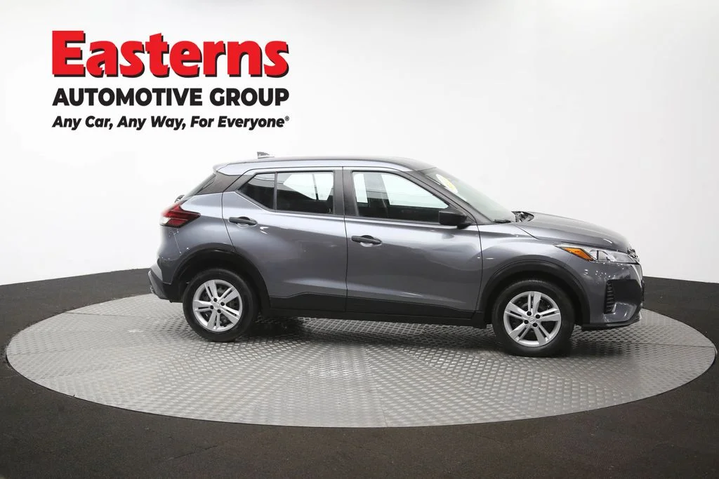 Used 2023 Gray Nissan S image 44