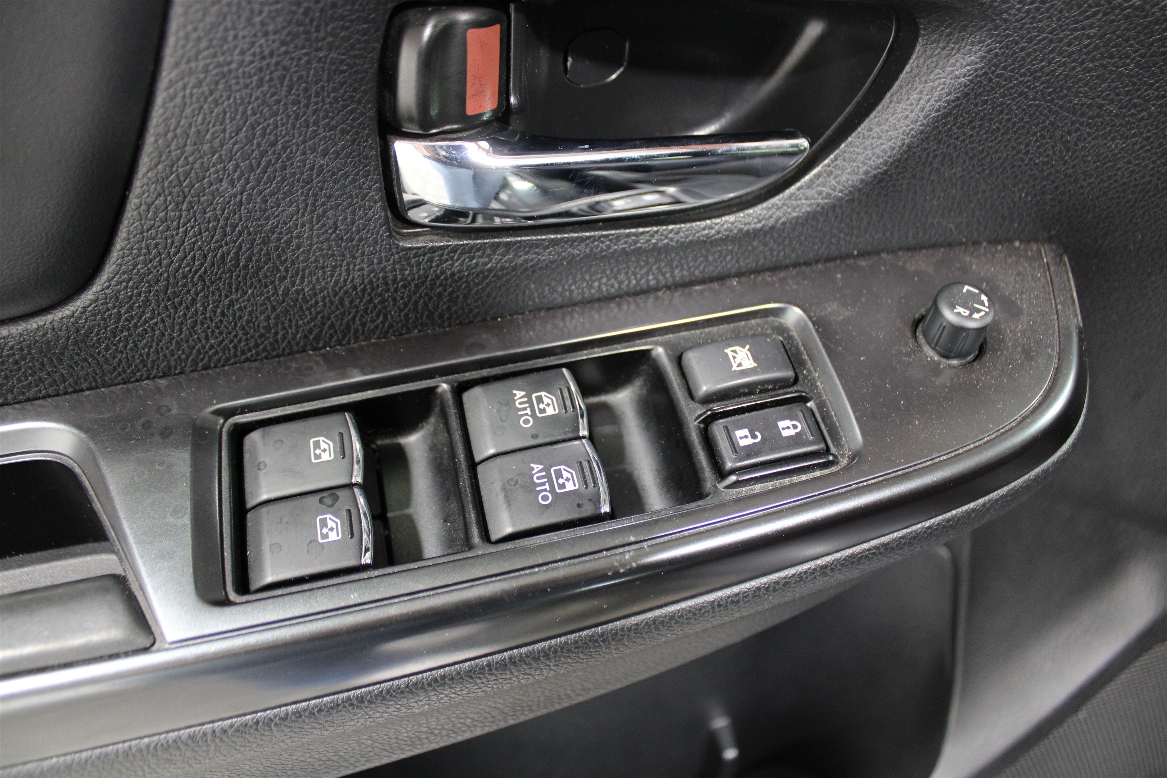 Used 2020 Magnetite Gray Metallic Subaru Premium image 7
