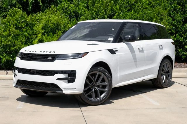 New 2026 Fuji White Land Rover Dynamic SE image 2