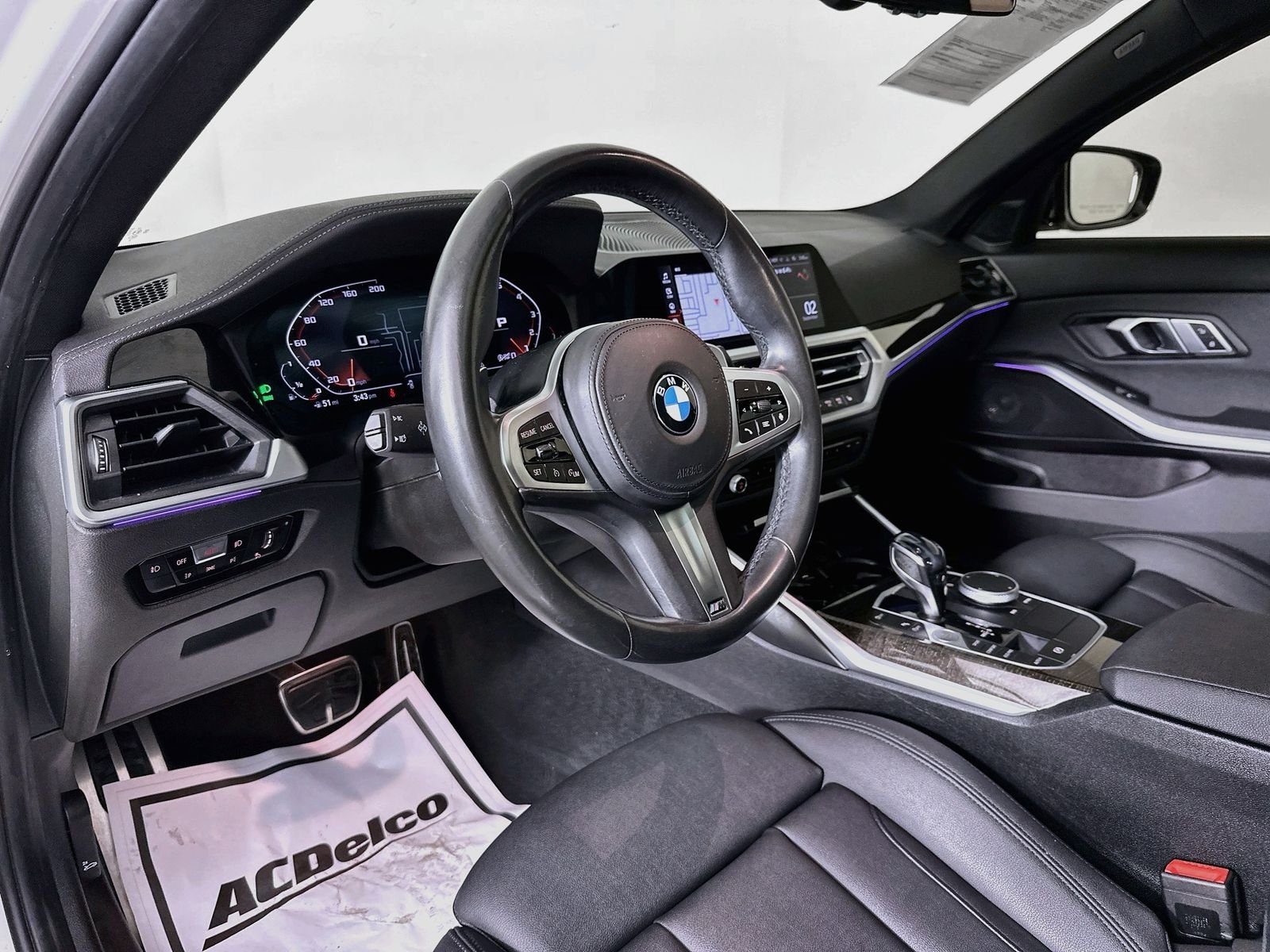 Used 2021 Alpine White BMW 330i image 9