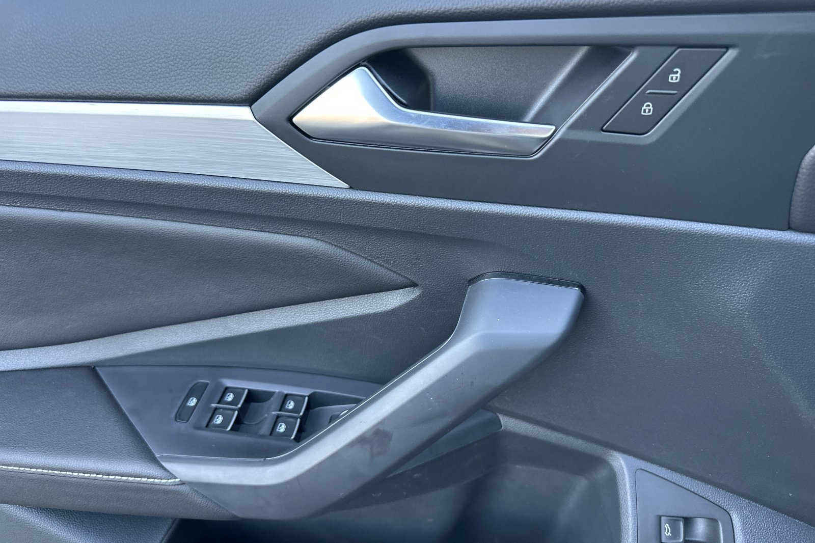 New 2026 Platinum Gray Metallic Volkswagen Sport image 11