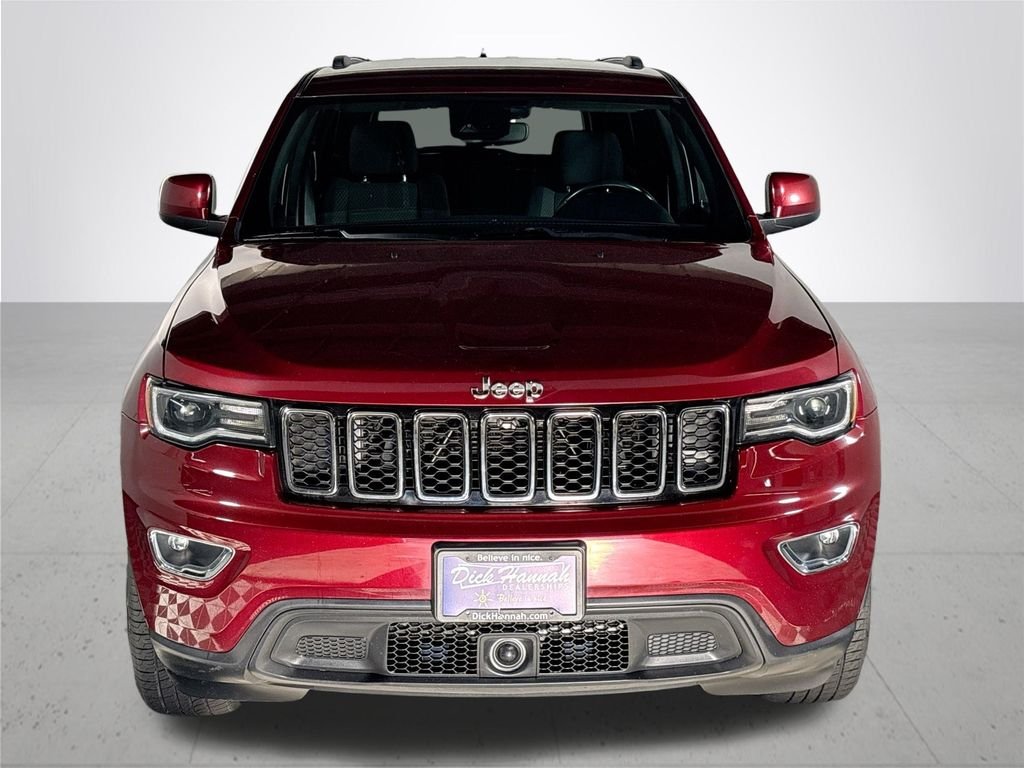 Used 2021 Velvet Jeep Laredo E image 3