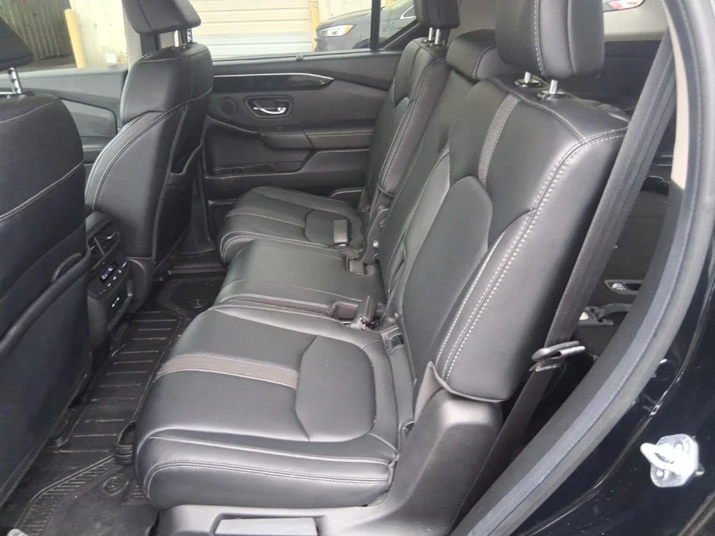 Used 2025  Honda  image 17