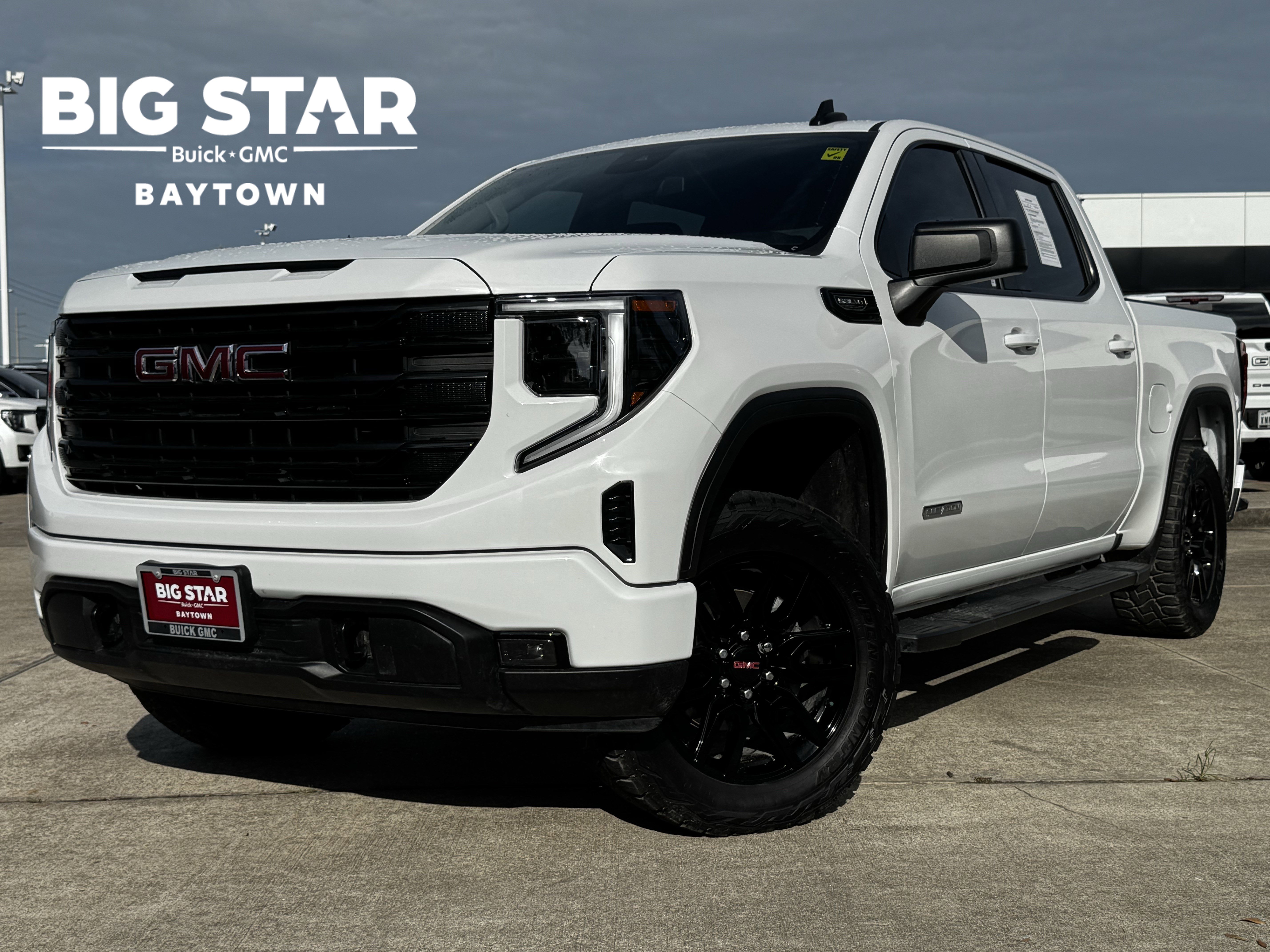 2026 GMC Sierra 2WD Crew Cab Short Box Elevation's photo