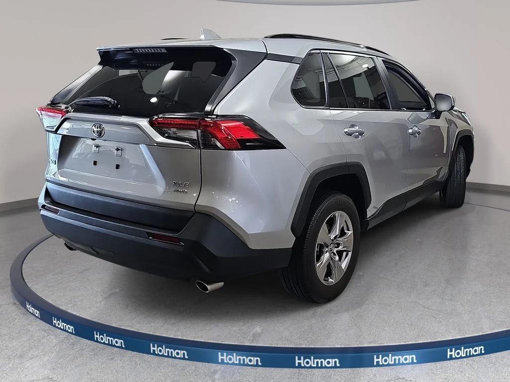 Used 2025 Silver Toyota XLE image 6