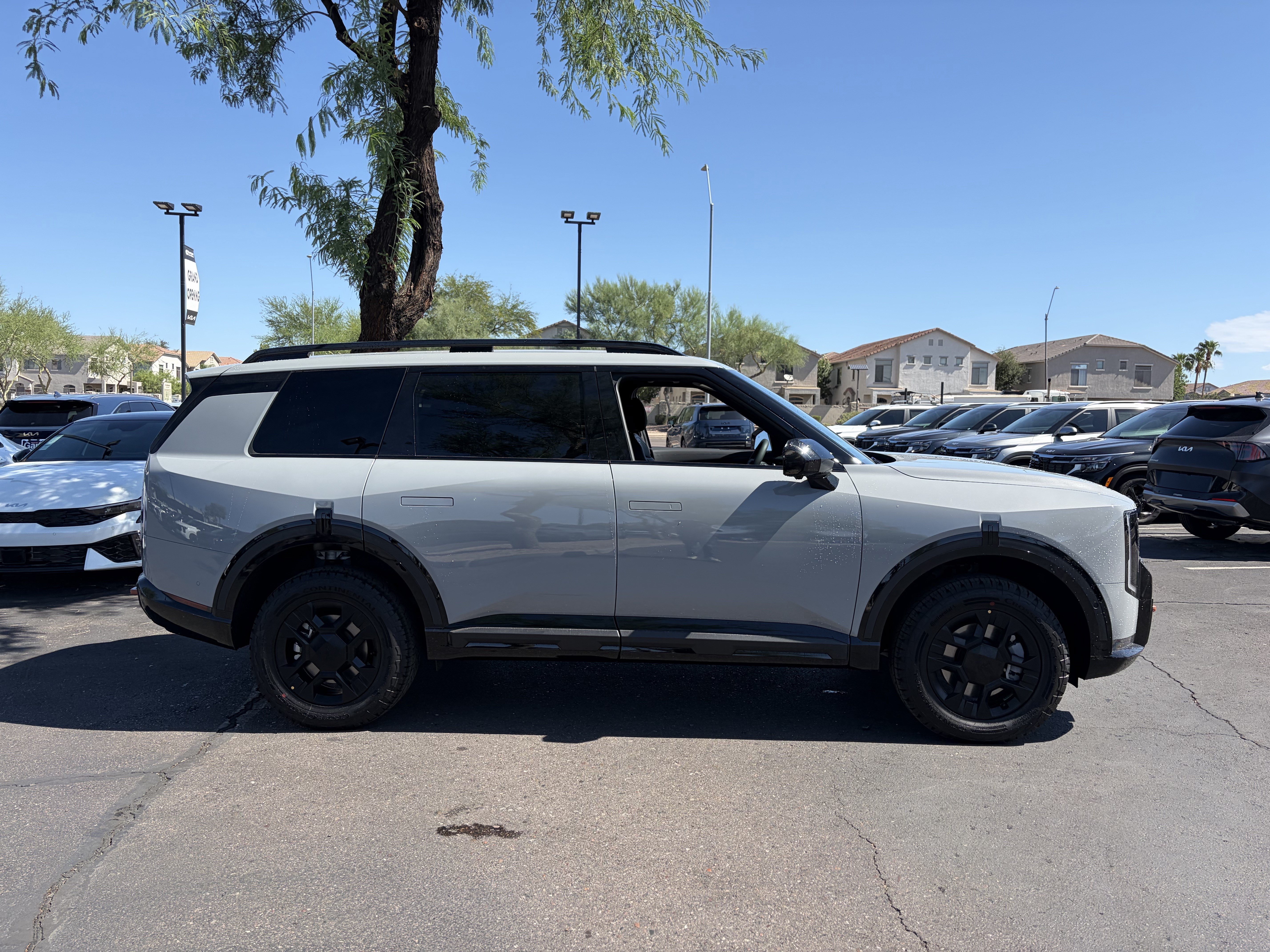 New 2027 Wolf Gray Kia X-PRO SX image 2