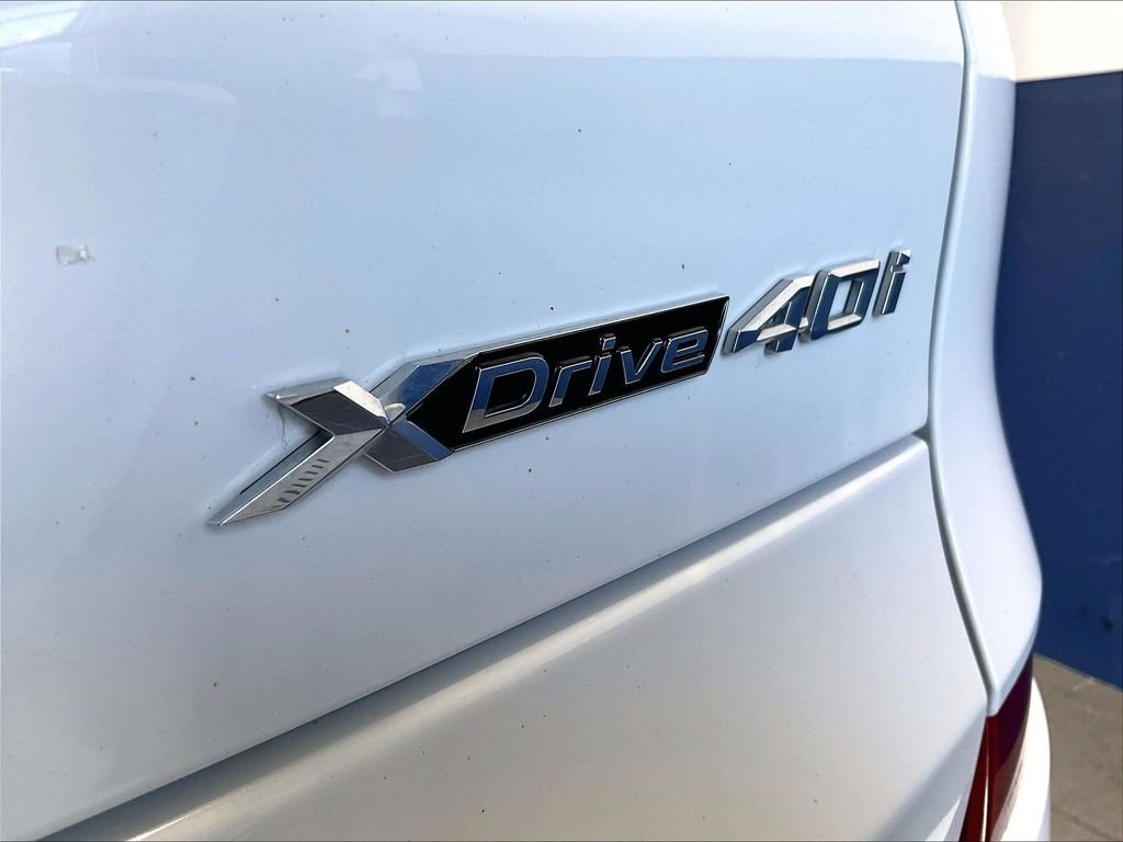 Used 2023 White BMW xDrive40i image 30