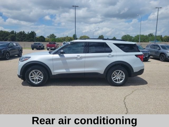 New 2026 White Ford Active image 3