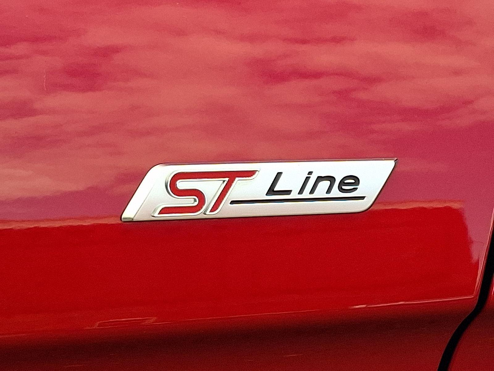 Used 2020 Rapid Red Metallic Tinted Clearcoat FORD ST LINE image 30