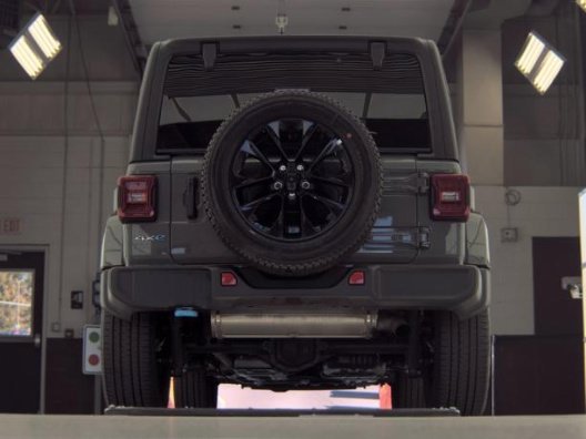 Used 2023 Gray Jeep Sahara 4xe image 4