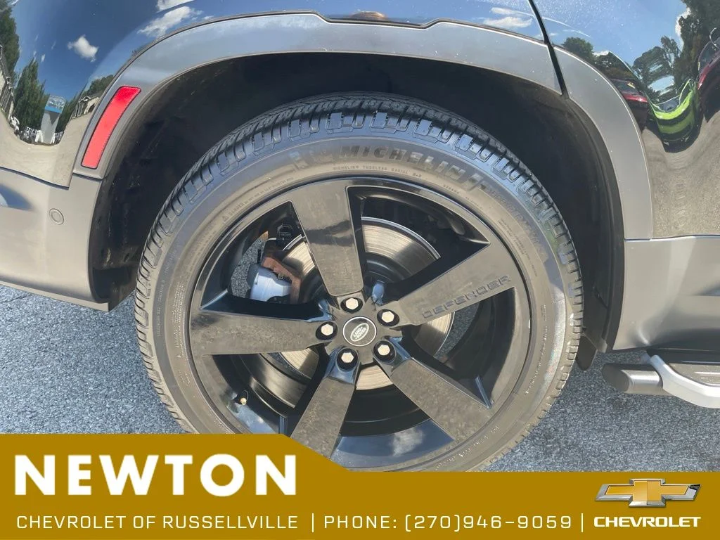 Used 2023 Black Land Rover SE image 50
