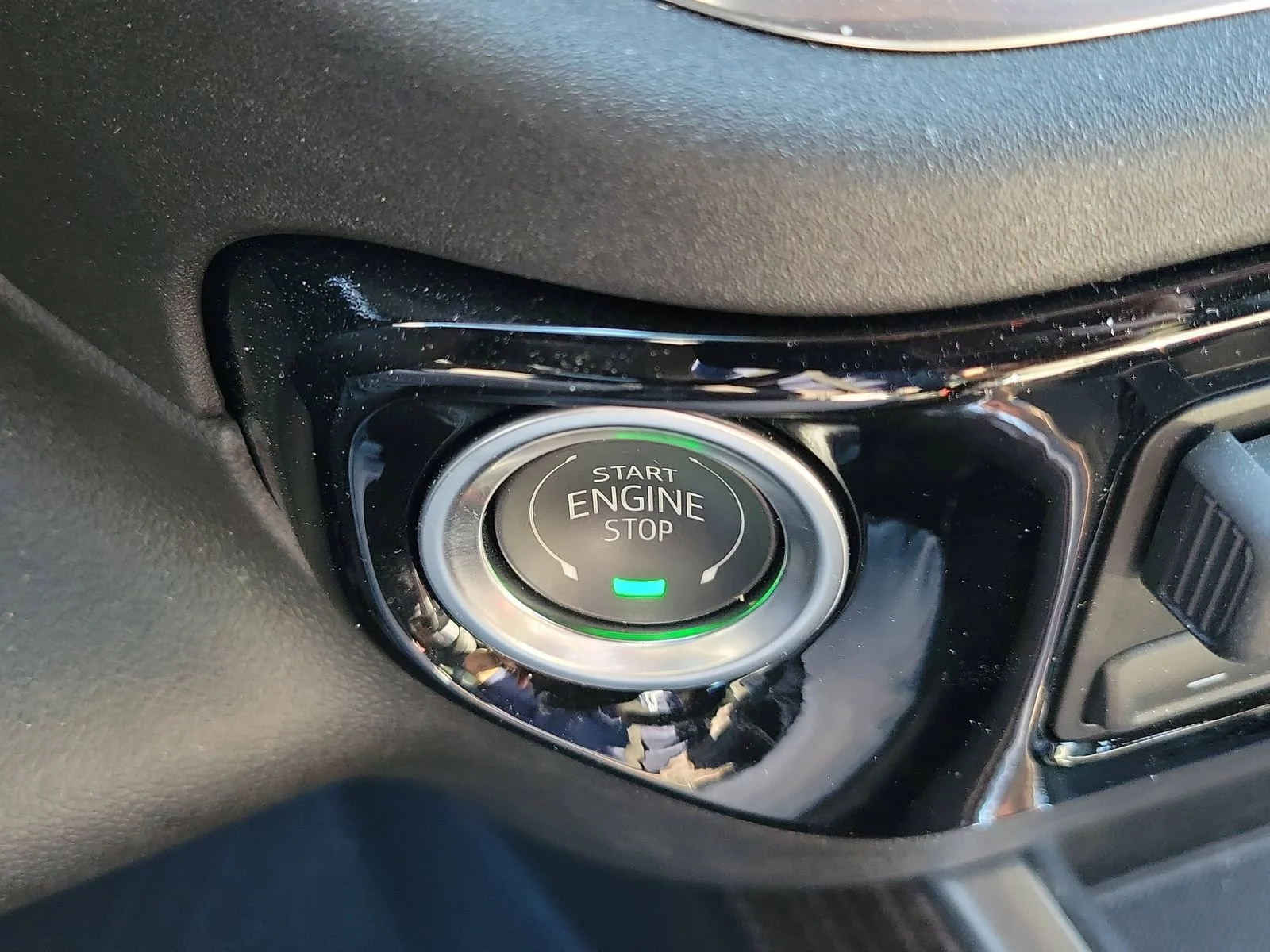 2025 Chevrolet Silverado 1500 RST - Photo 32