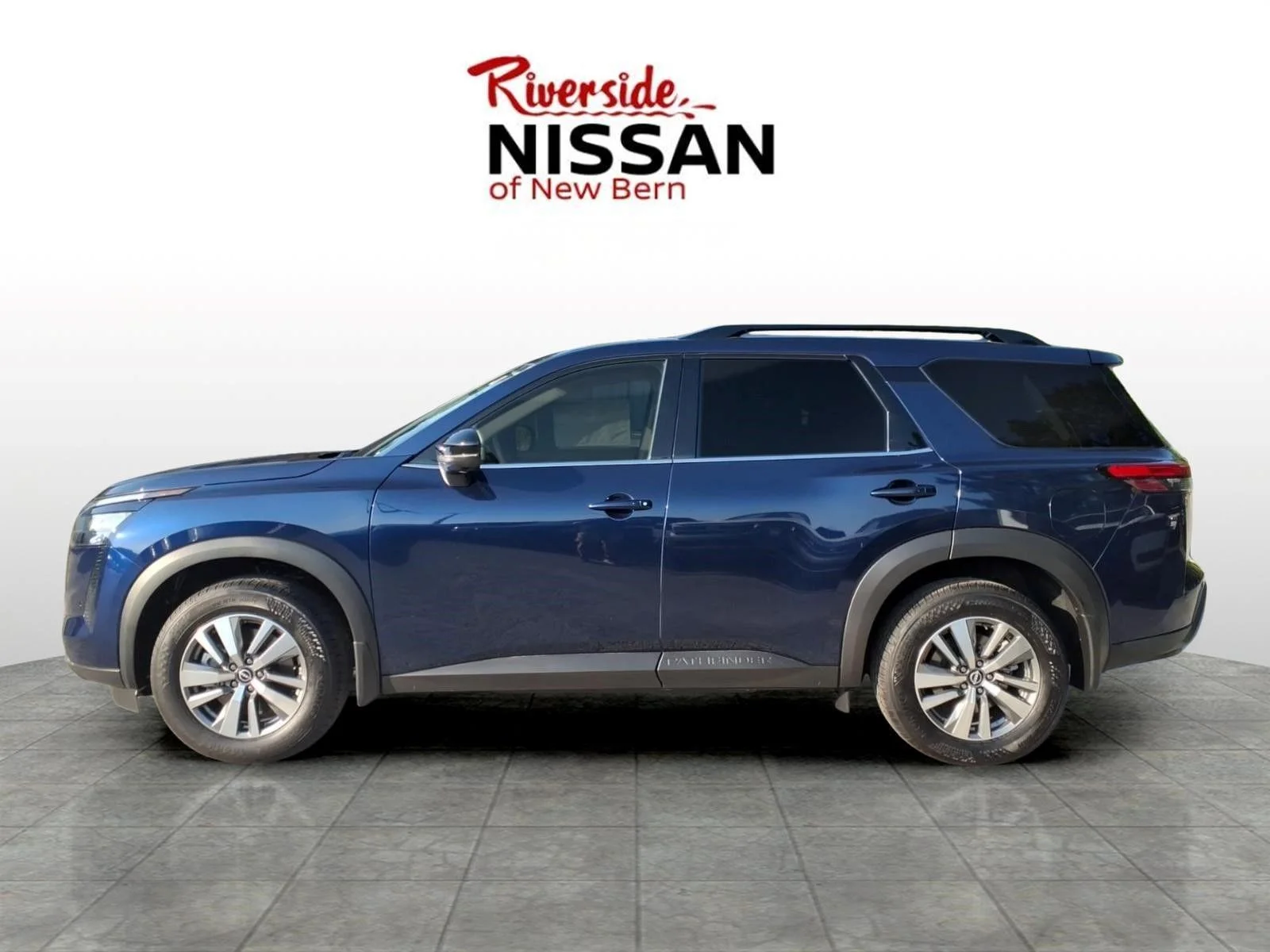 New 2026 Deep Ocean Blue Pearl Nissan SL image 3