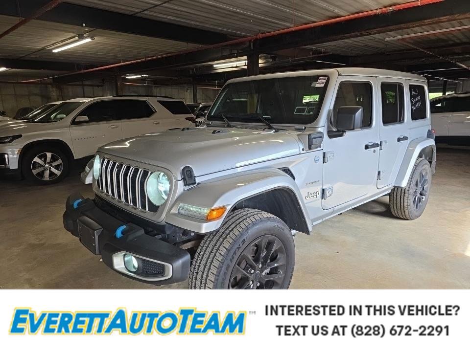 Used 2024 Silver Zynith Clearcoat Jeep Sahara image 1
