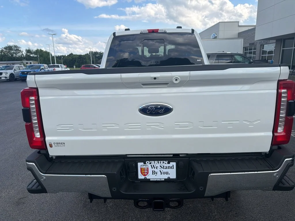 New 2026 Star White Metallic Tri-Coat Ford F-250® Lariat® image 4