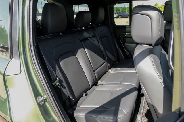 New 2026 Woolstone Green Metallic Land Rover X-Dynamic SE image 43