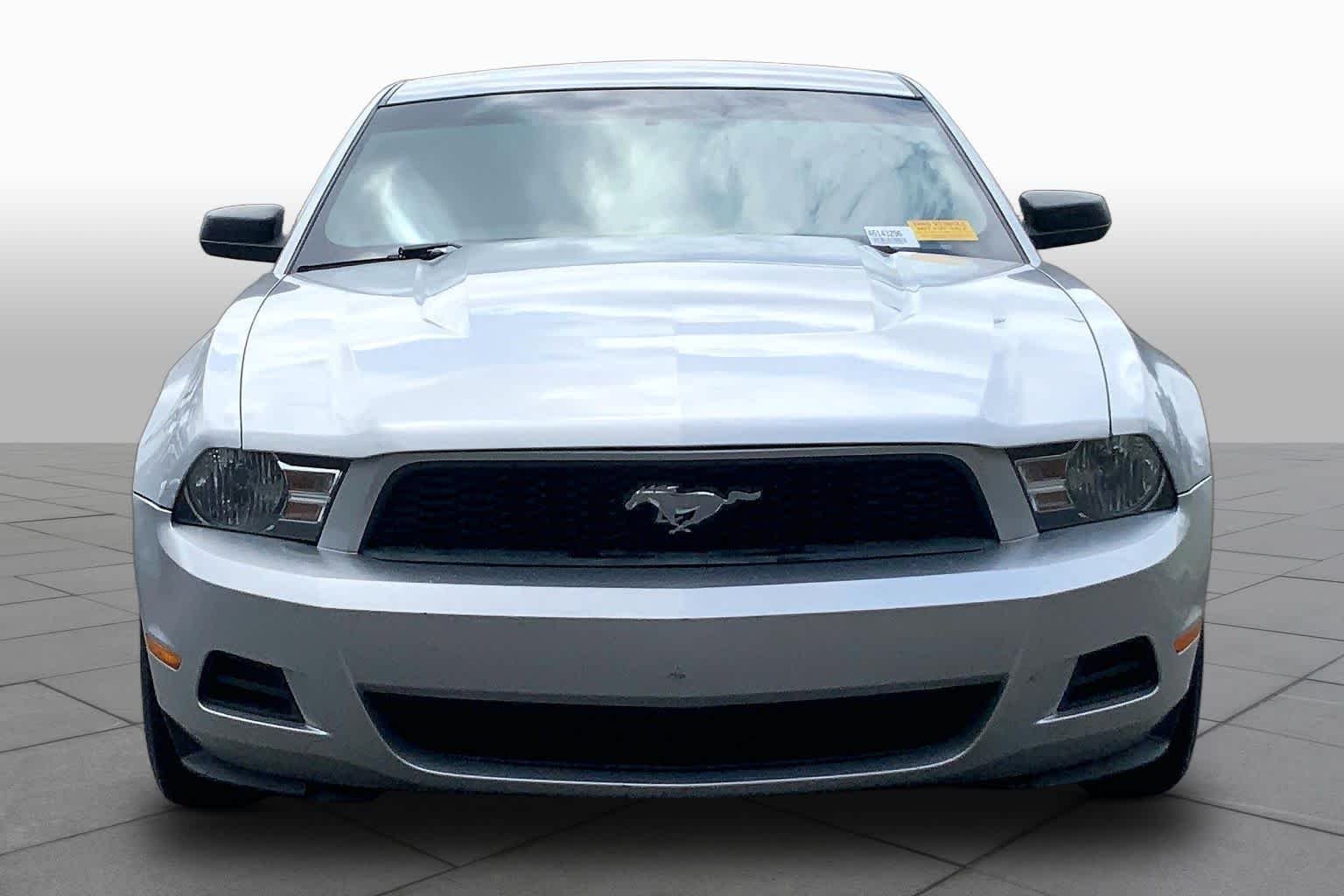 Used 2010 Red Candy Metallic Ford V6 Premium image 3
