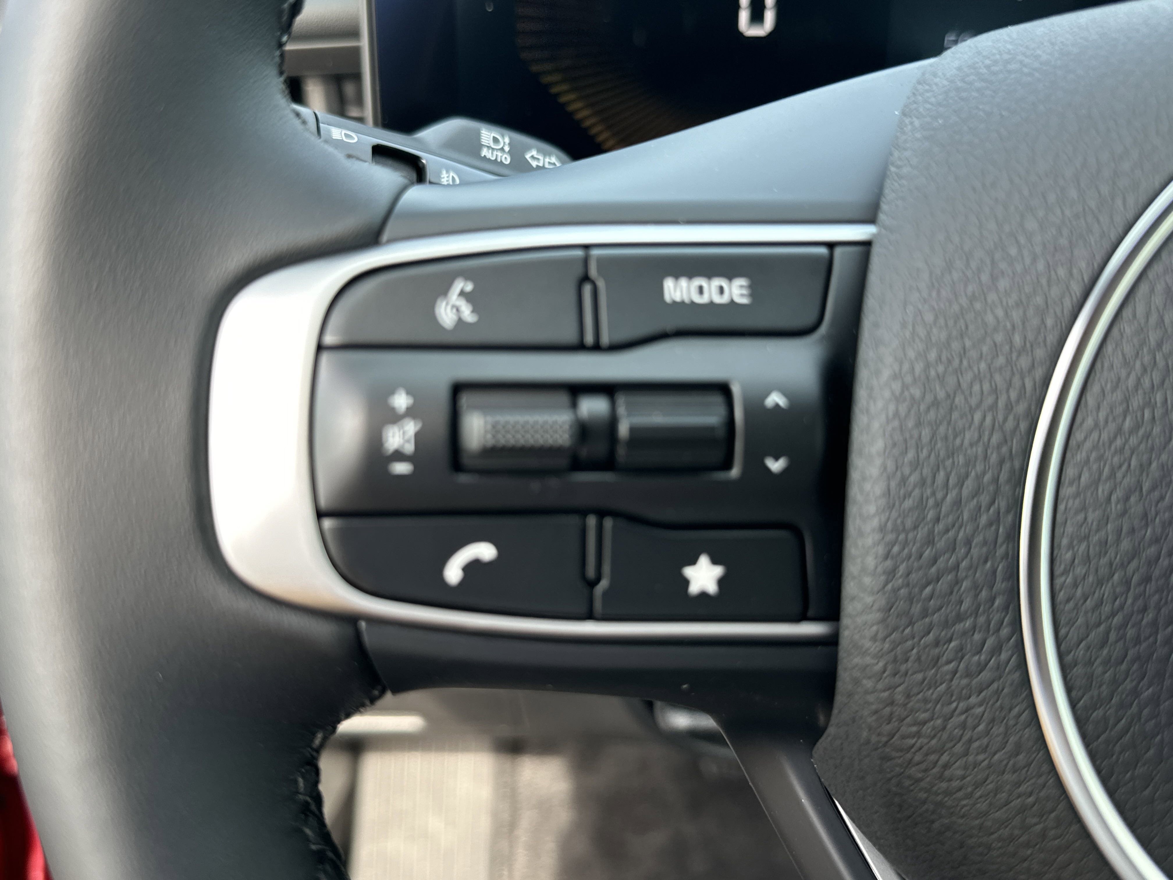 2025 Kia K5 GT-Line - Photo 27