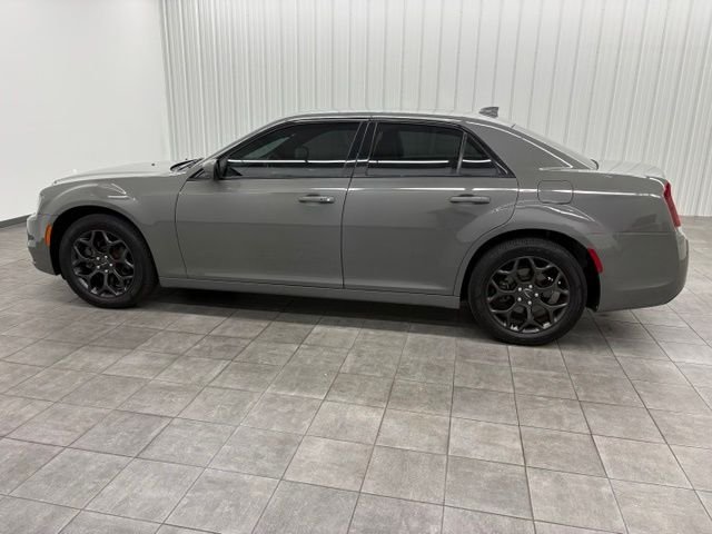 Used 2019 White Chrysler S image 6