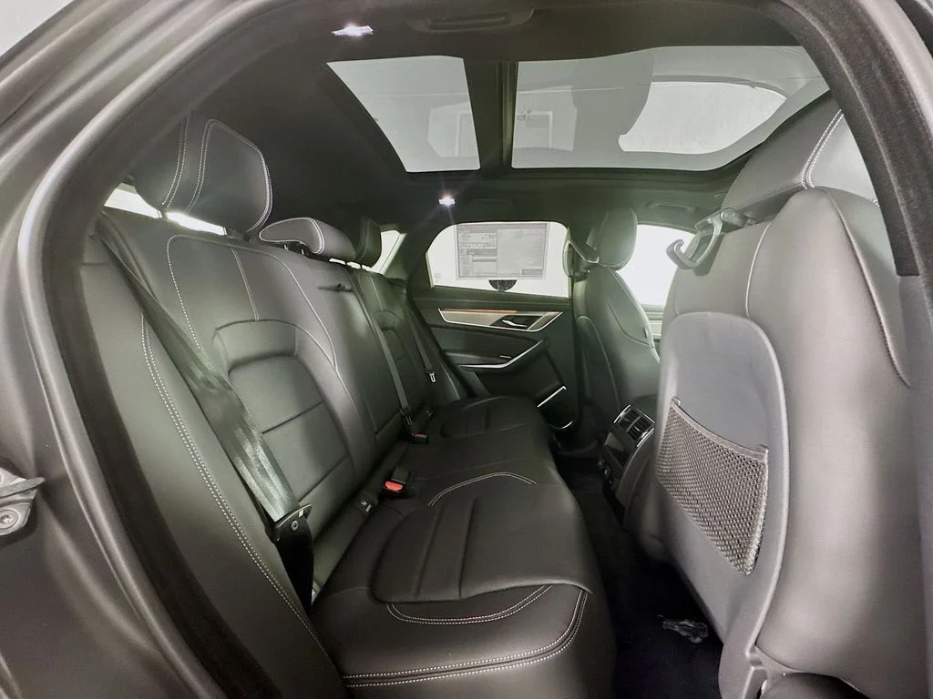 2026 Jaguar F-Pace R-Dynamic S - Photo 27
