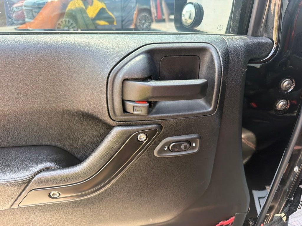 Used 2018 Black Jeep Unlimited Rubicon image 25