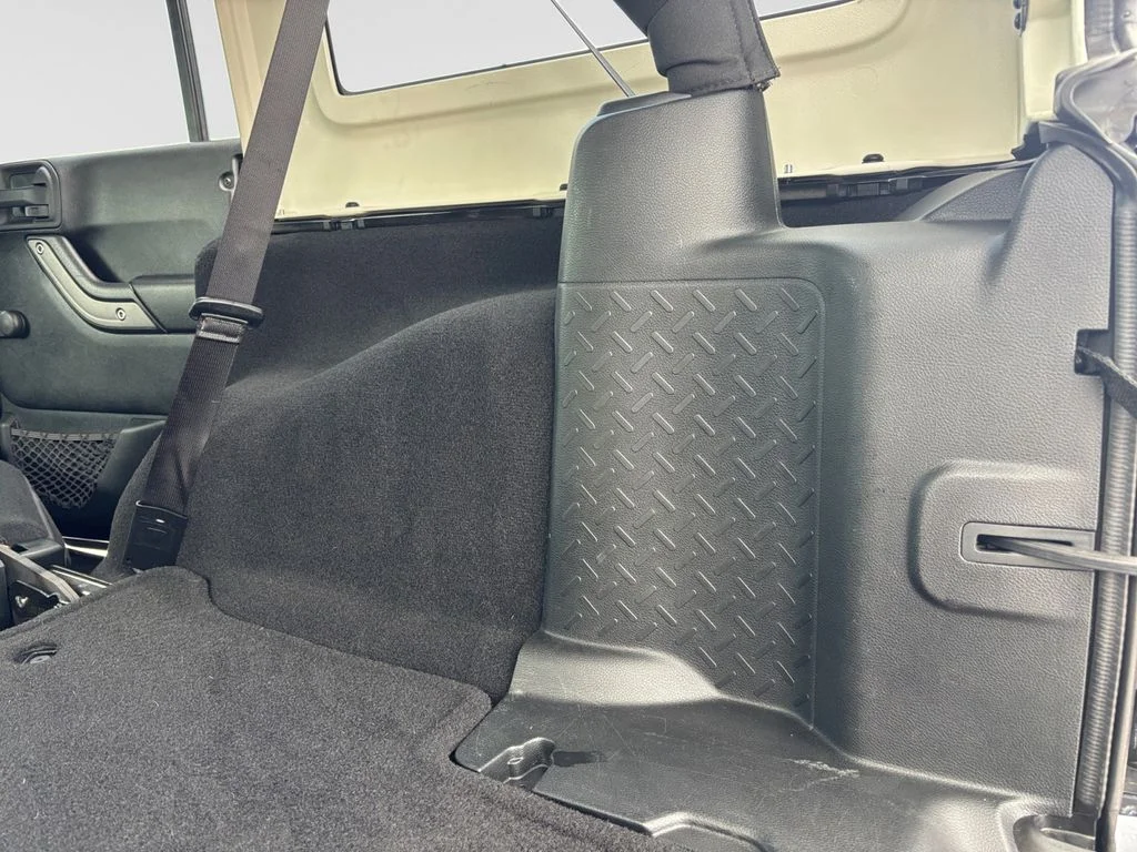 Used 2018 Black Jeep Unlimited Sport image 37
