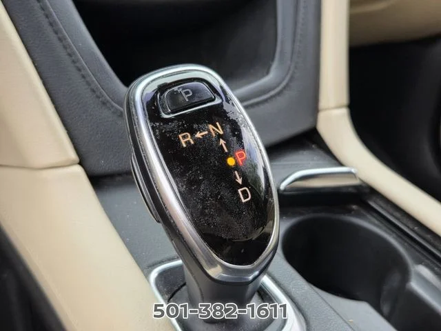 Used 2017 White Cadillac Base image 22