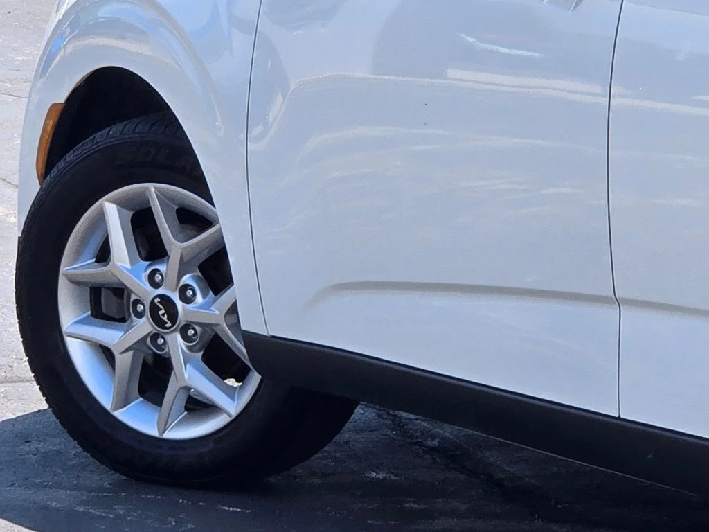 Used 2025 White Kia LX image 15
