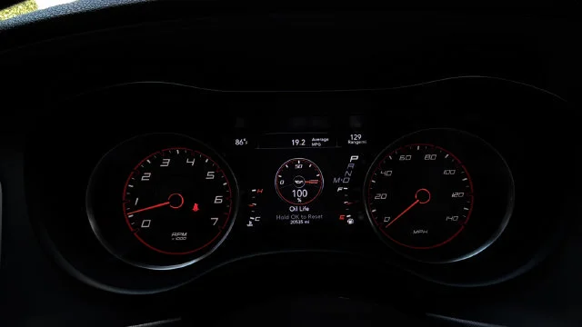 Used 2023 White Dodge SXT image 13