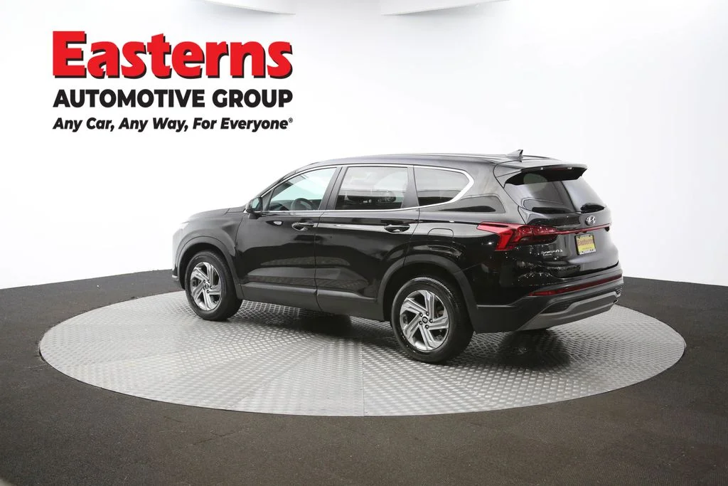 Used 2023 Black Hyundai SE image 60