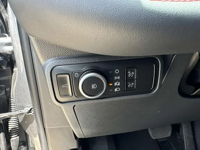 Used 2025 Gray Ford ST-Line image 34