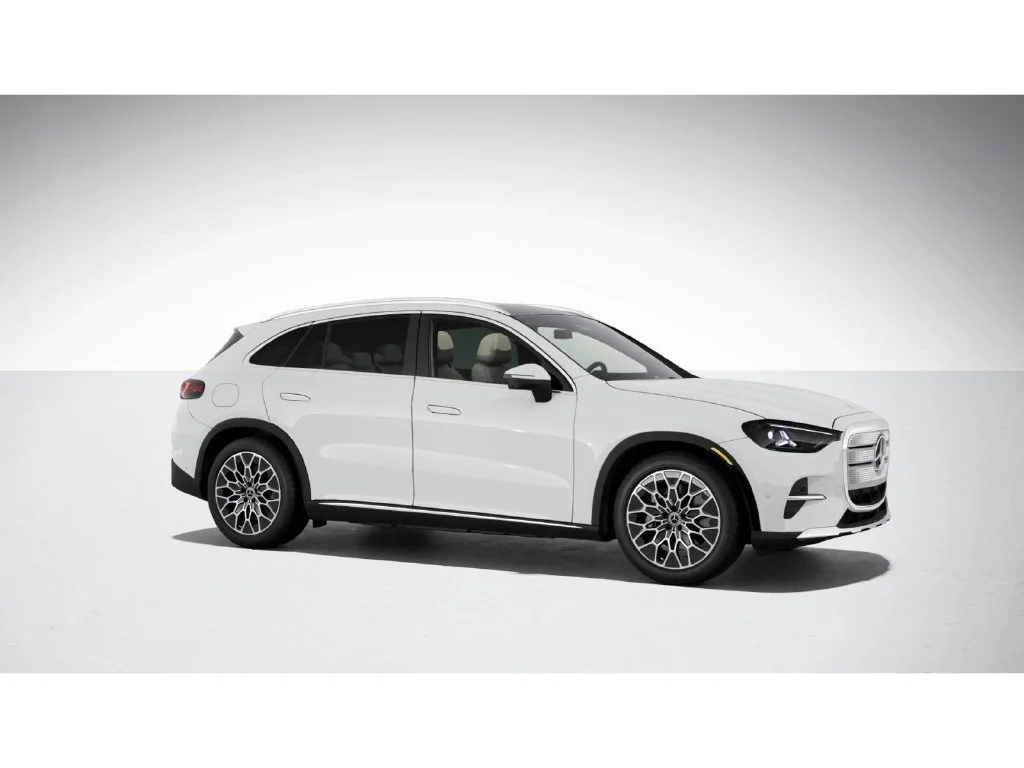 New 2027 White Mercedes-Benz GLC 400 image 13