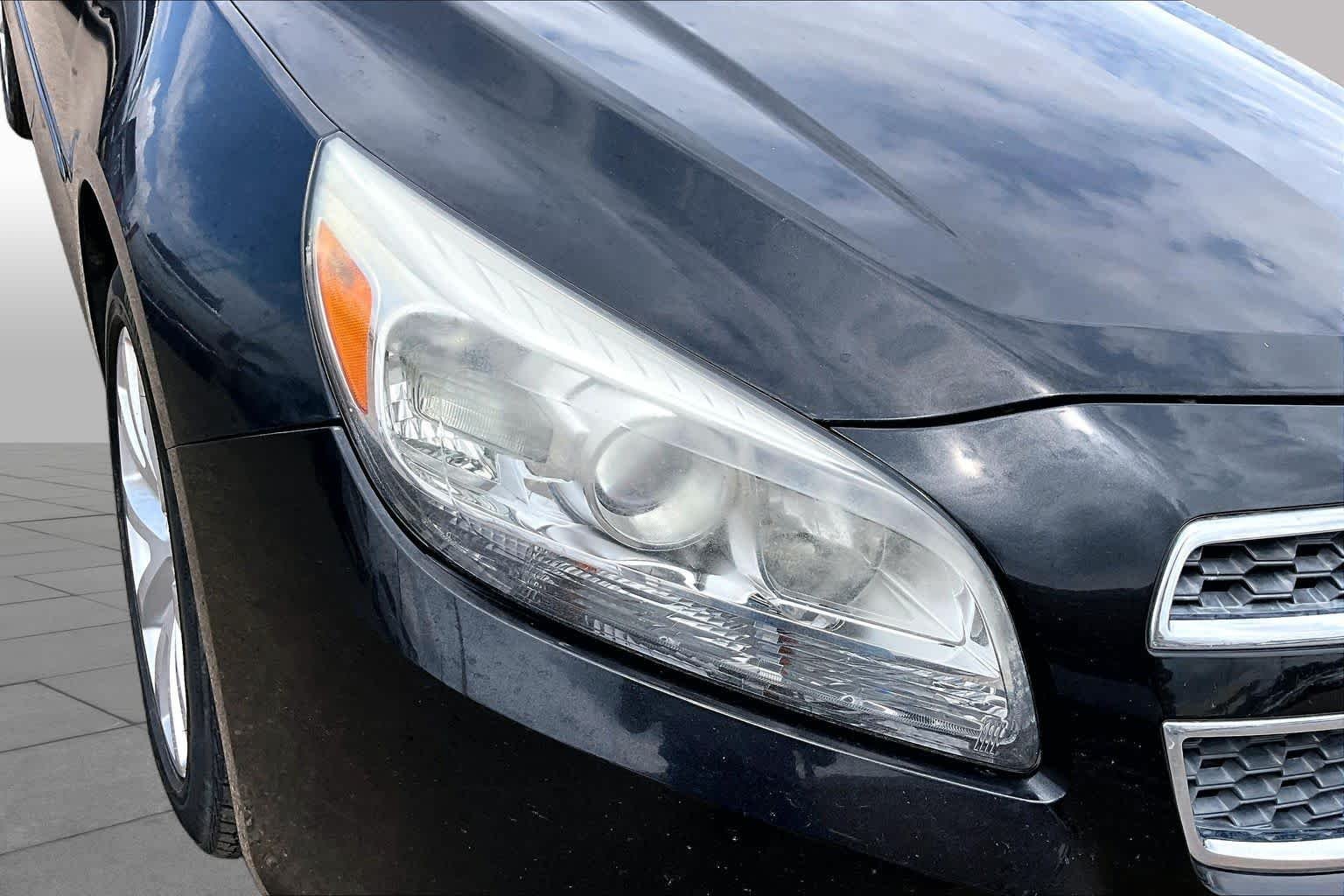 Used 2013 Black Granite Metallic Chevrolet LT image 25