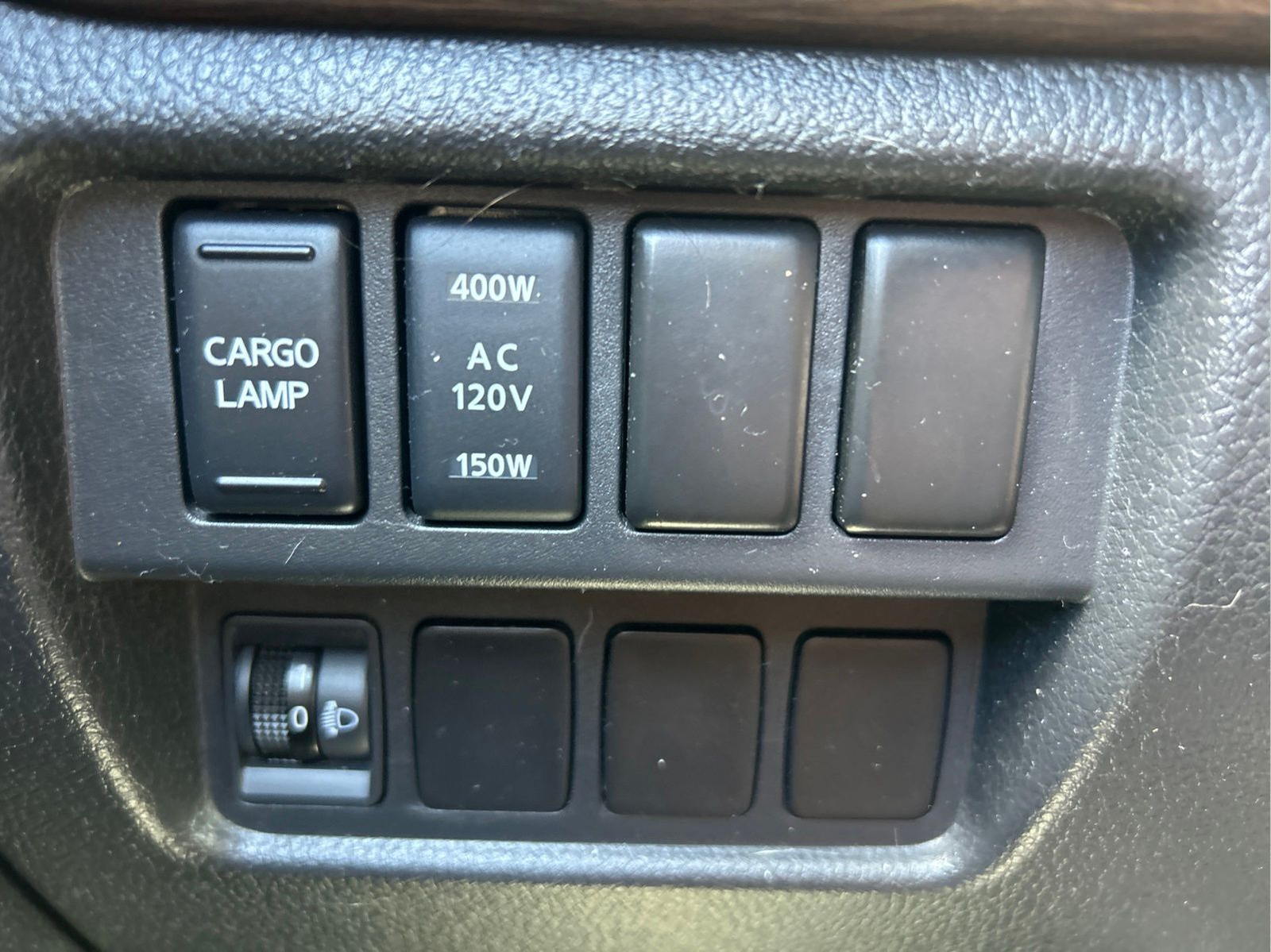 Used 2021 White Nissan Platinum Reserve image 25