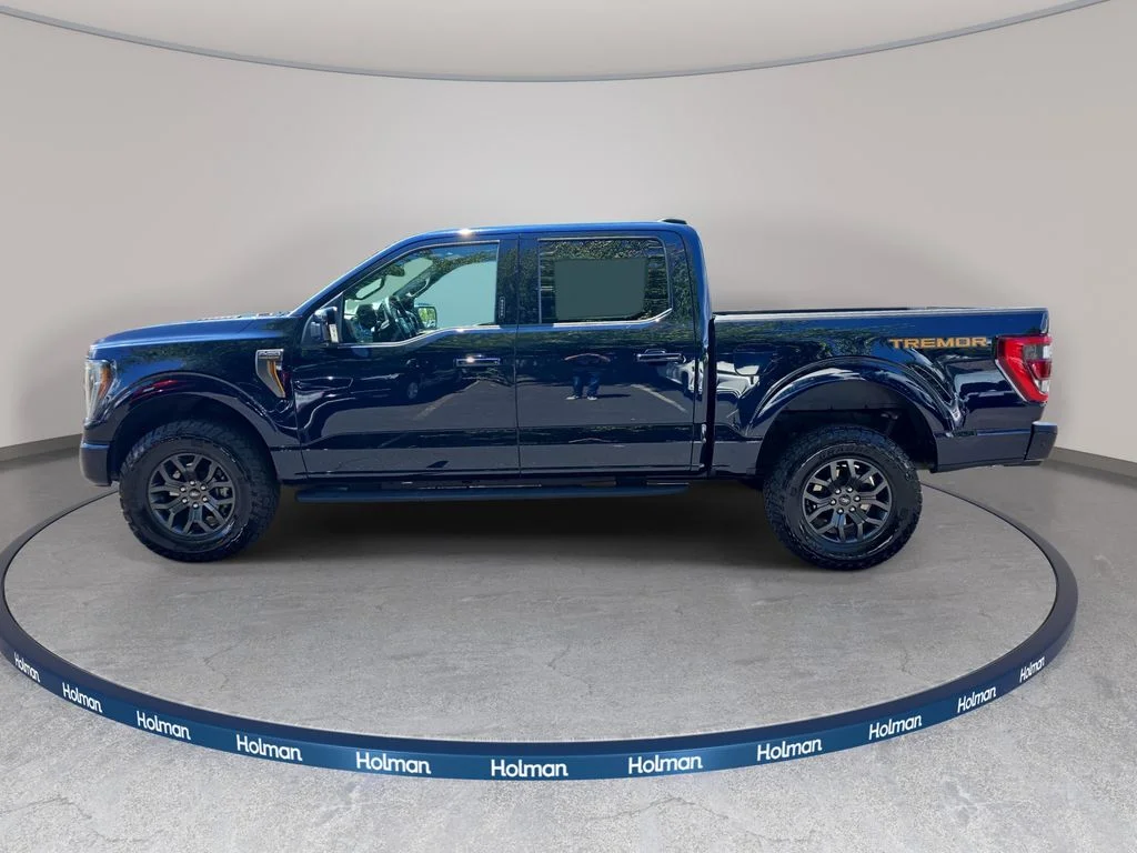 Used 2022 Blue Ford Tremor image 9