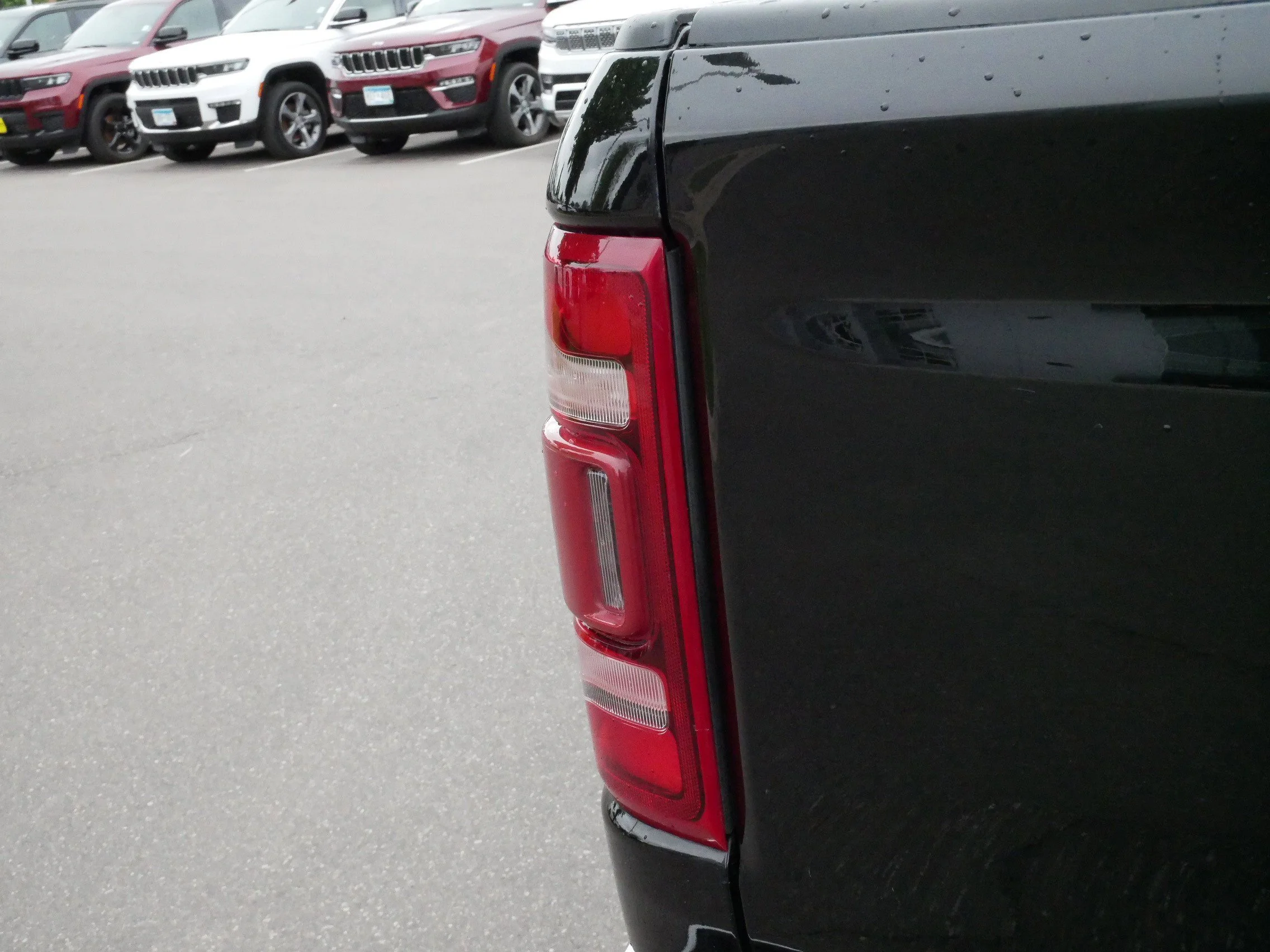 Used 2022 Diamond Black Crystal Pearlcoat Ram Laramie image 17