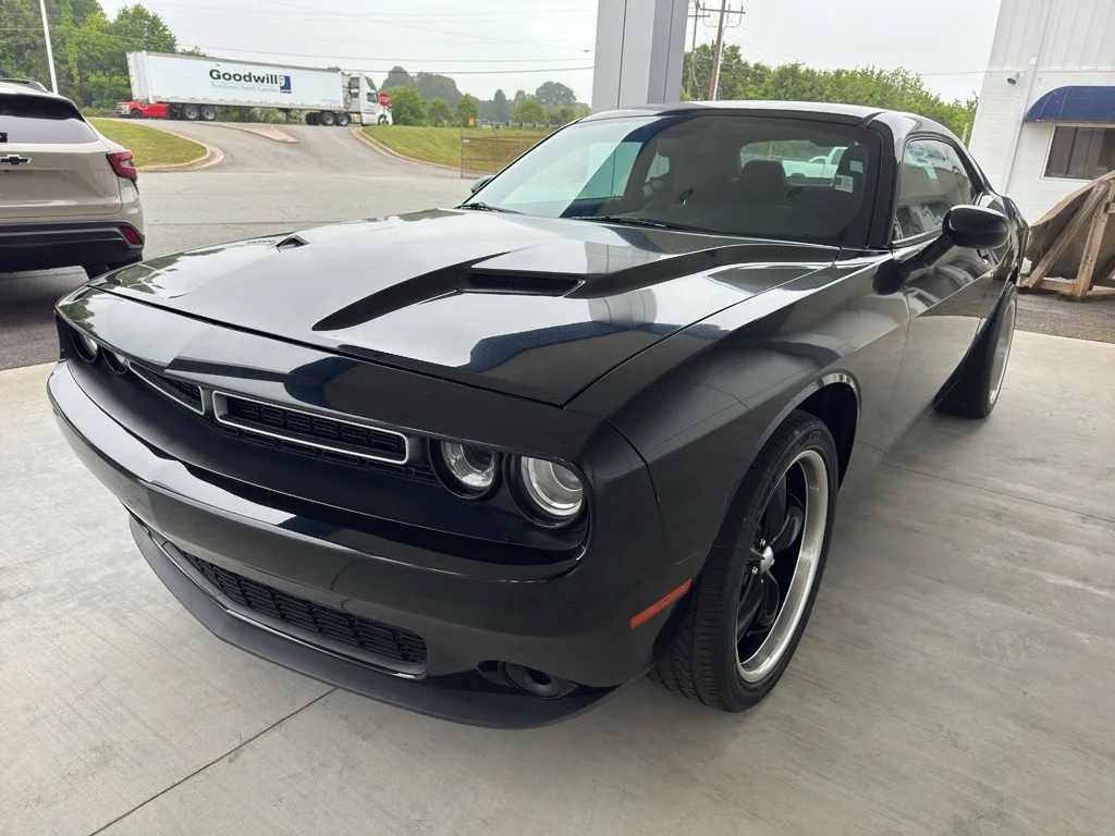 2016 Dodge Challenger SXT