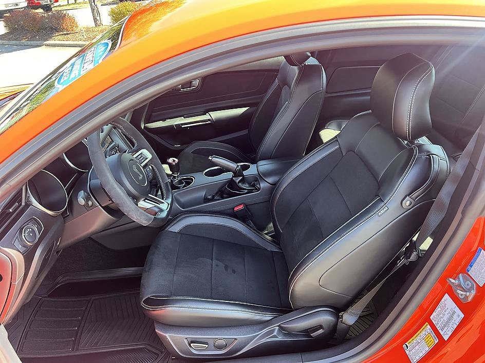 Used 2016 Competition Orange Ford Shelby GT350 image 13